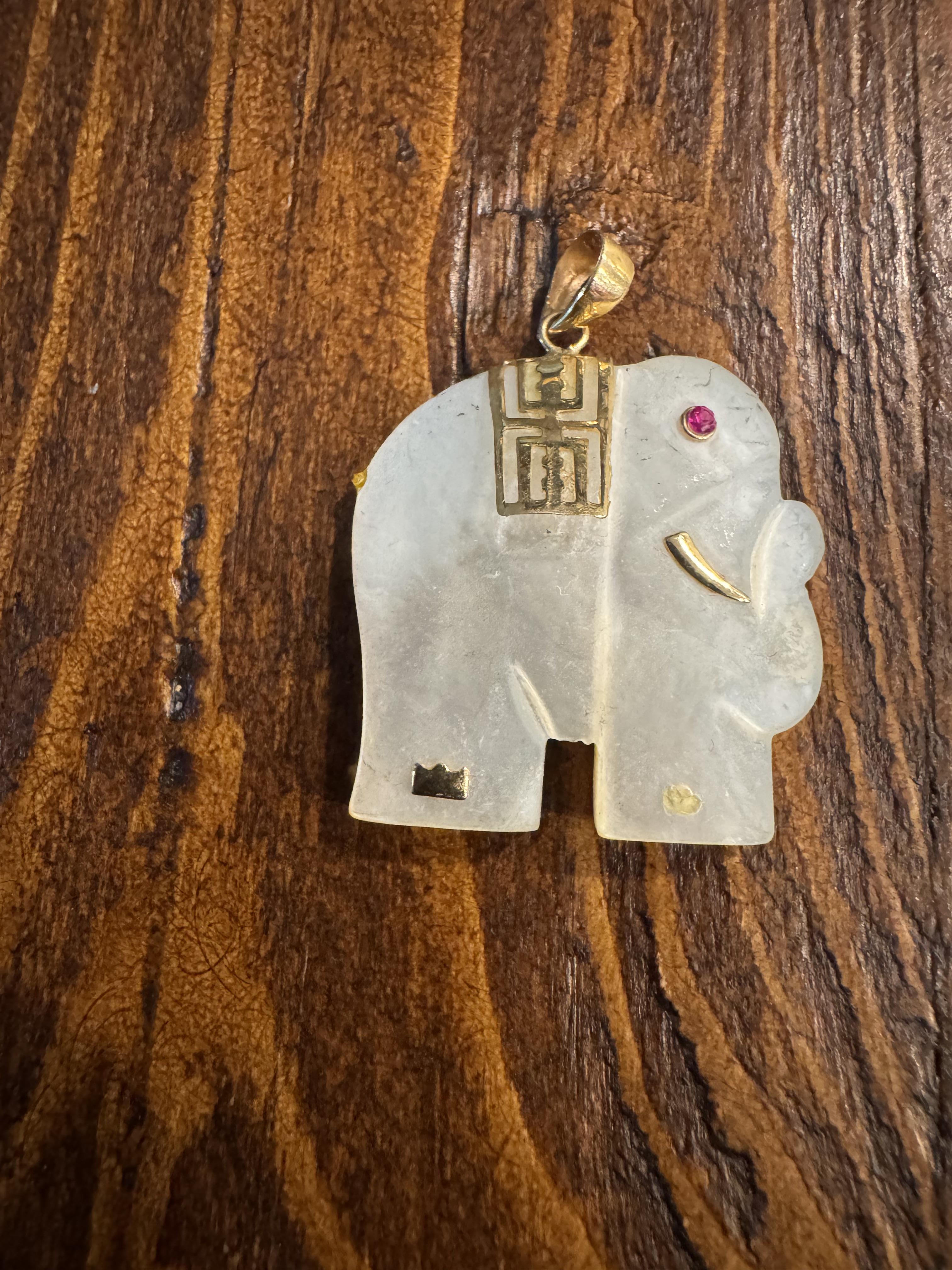 Elephant pendent