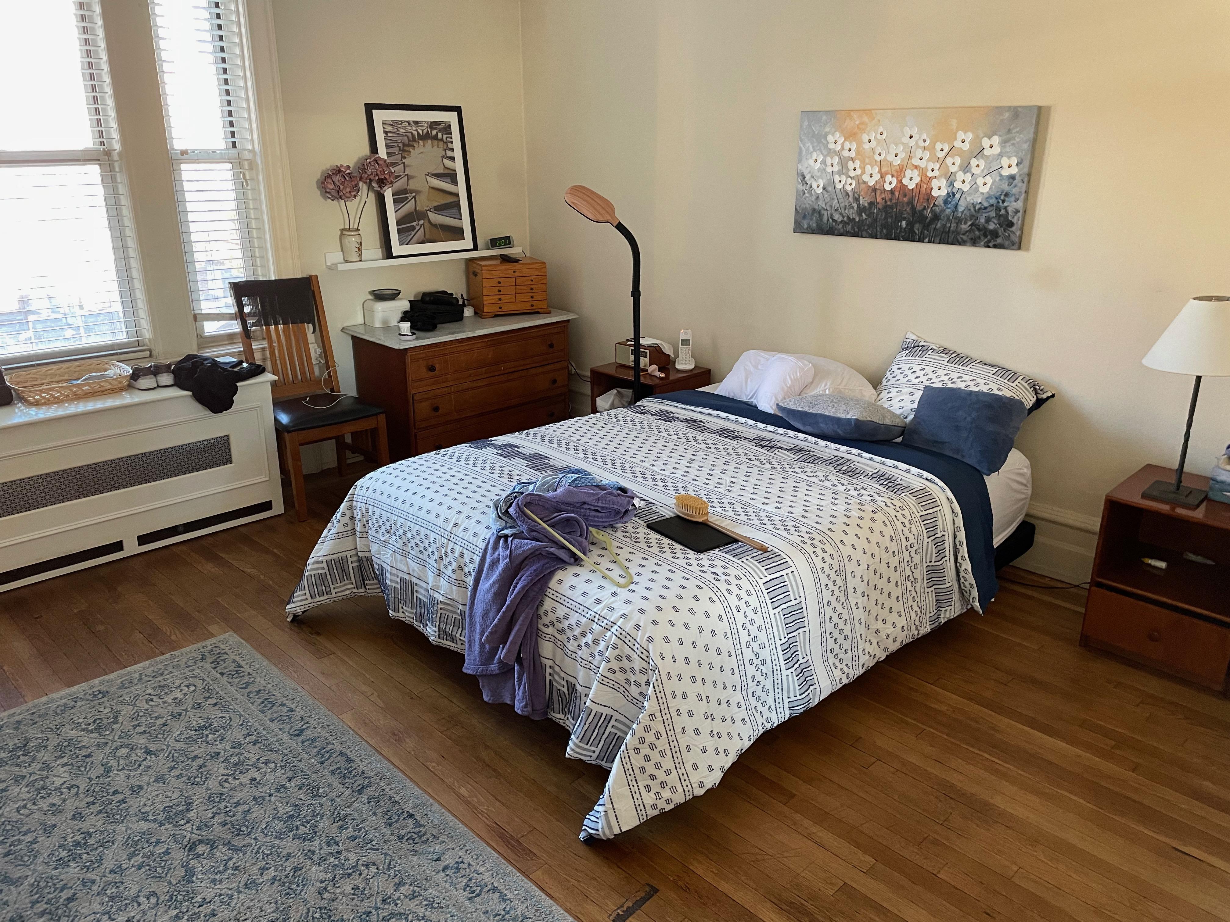 Sealy "Ease" Adjustable bed