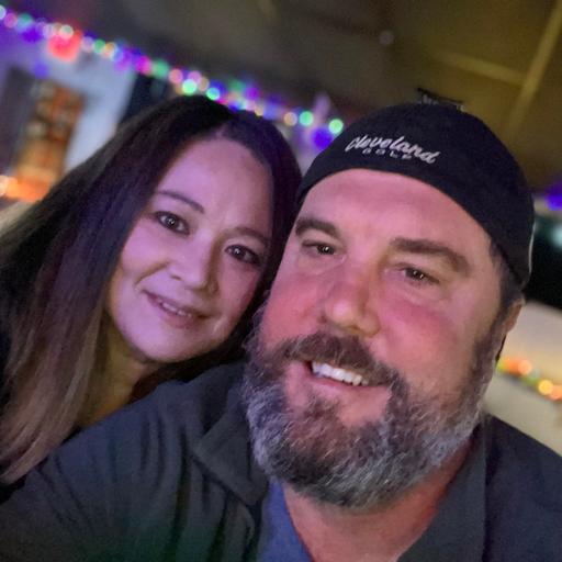 user profile icon inside a circle