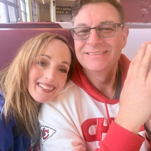 user profile icon inside a circle