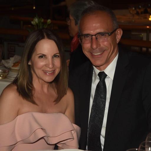 user profile icon inside a circle