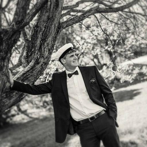 user profile icon inside a circle