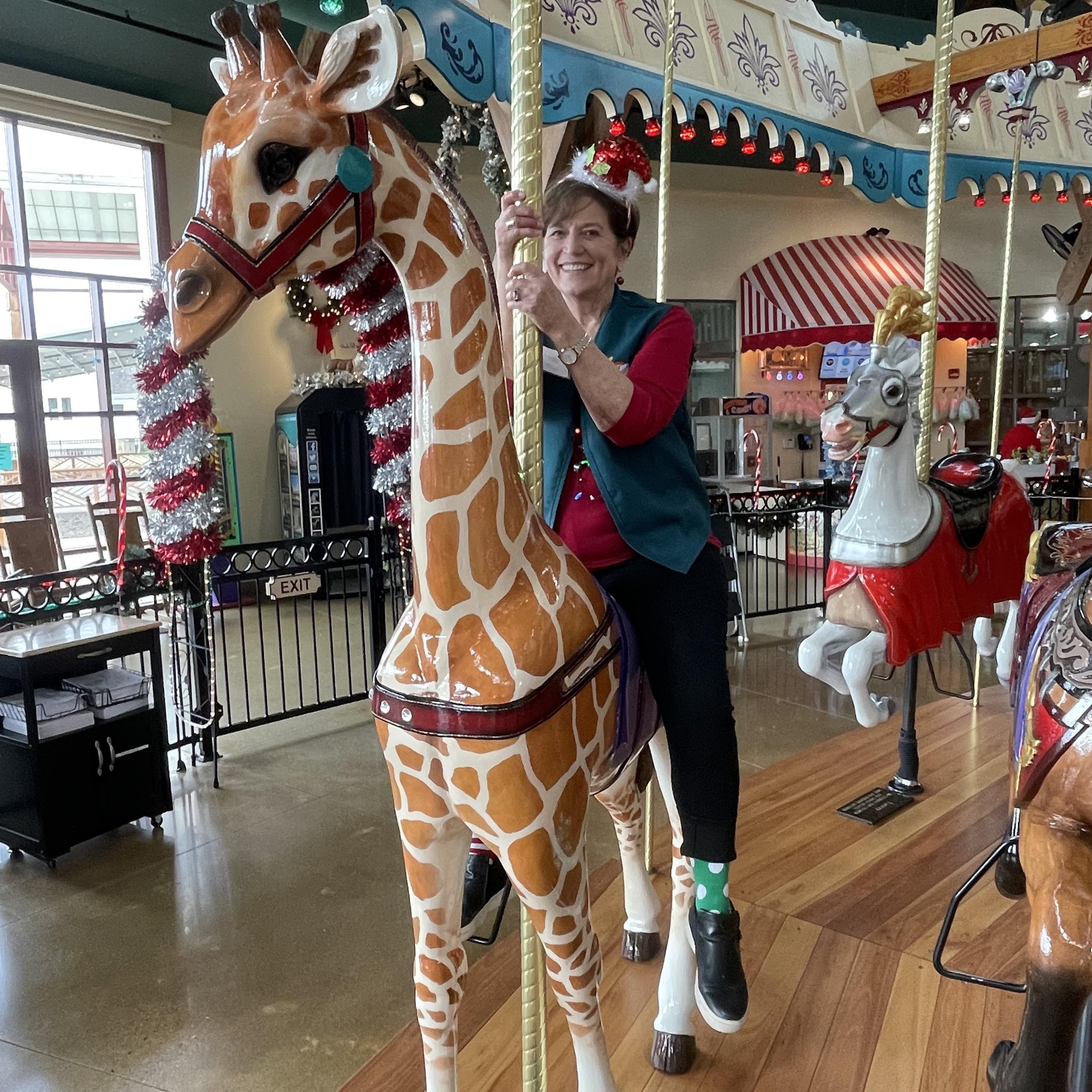 Picture of CANDACE Loftus