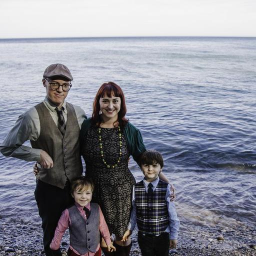 user profile icon inside a circle