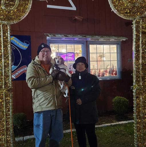 user profile icon inside a circle