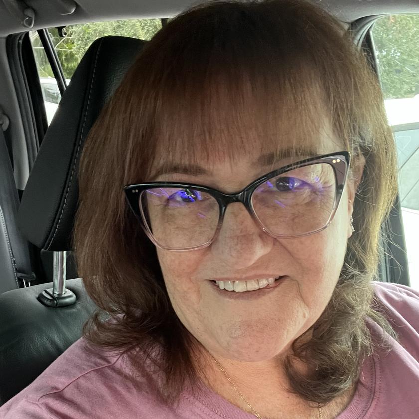 Picture of Carol Neikens