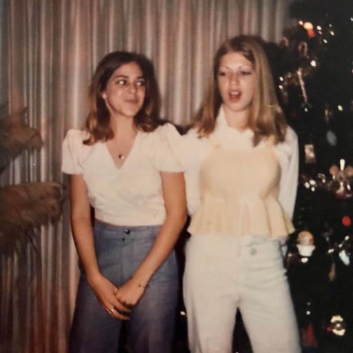 user profile icon inside a circle