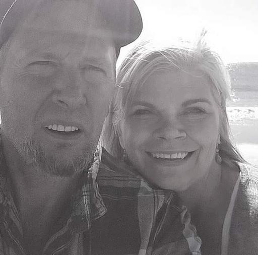 user profile icon inside a circle