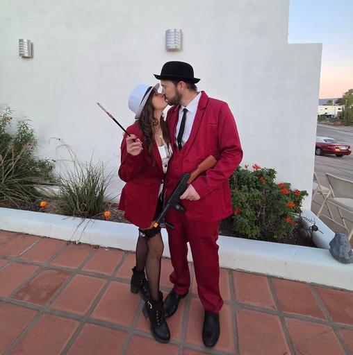 user profile icon inside a circle