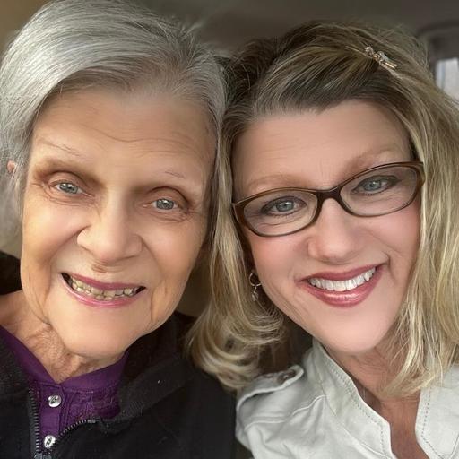 user profile icon inside a circle