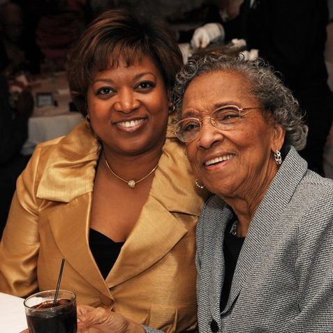 Picture of Rolanda Mitchell