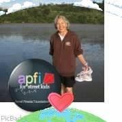 user profile icon inside a circle