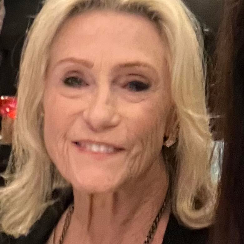 Picture of Lynda Crossley