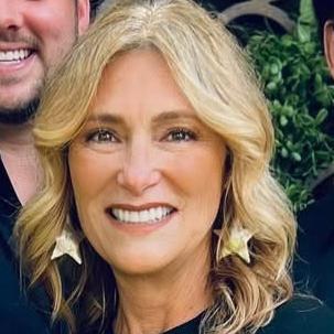 Picture of Debra McDonald