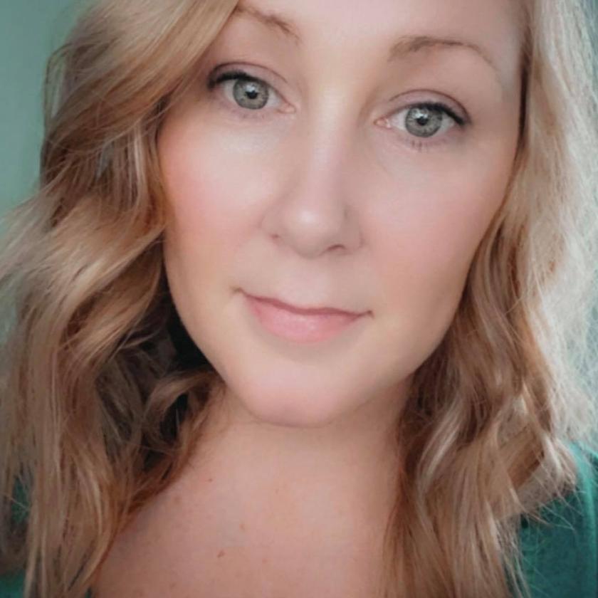 Picture of Ellie Hugs