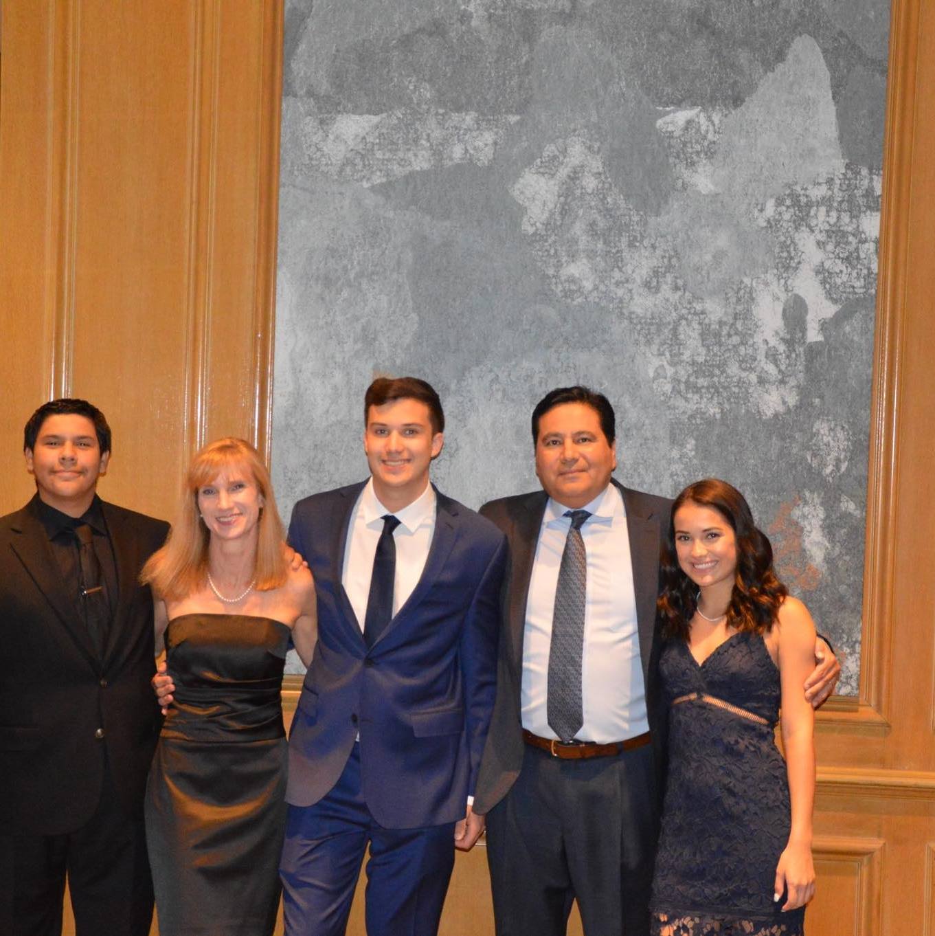 Picture of Sherri and Reuben Tovar