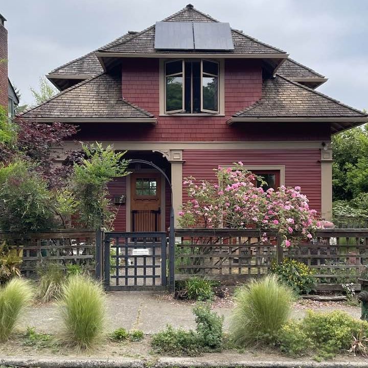 Picture of Janis White