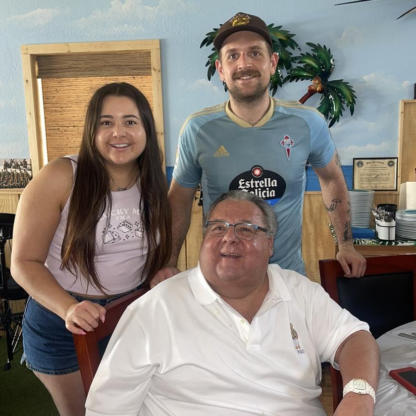 Picture of Vivian and Dominic Pallares