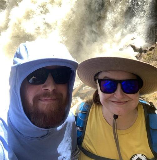 user profile icon inside a circle