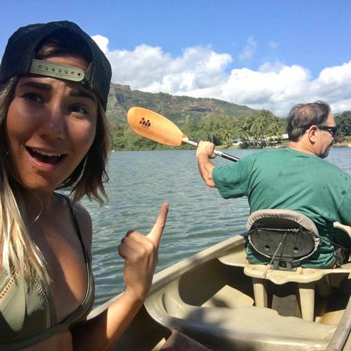 user profile icon inside a circle