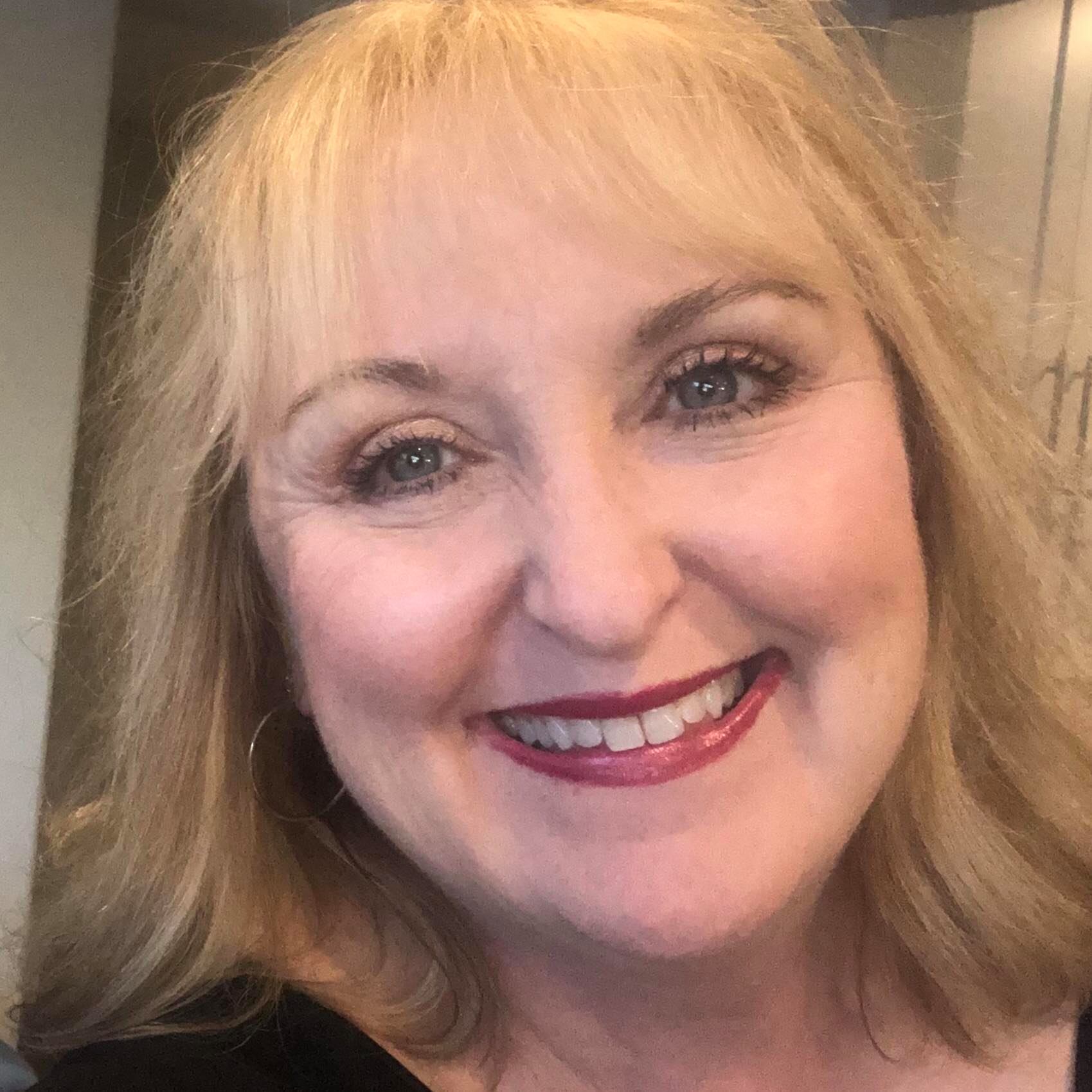 Picture of Traci Lockhart Hobbs