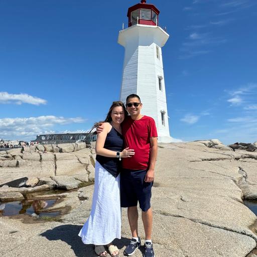 user profile icon inside a circle