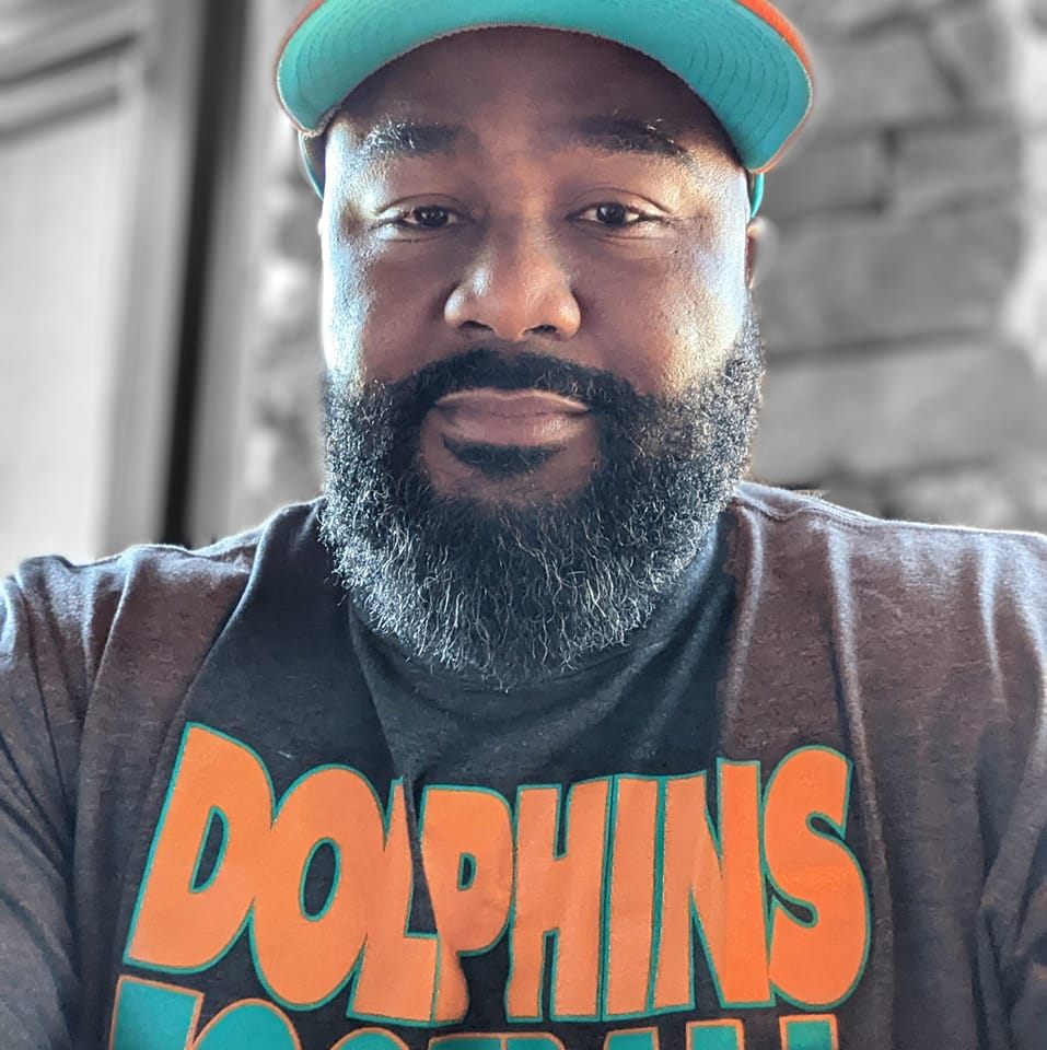 Picture of Michael Thomas