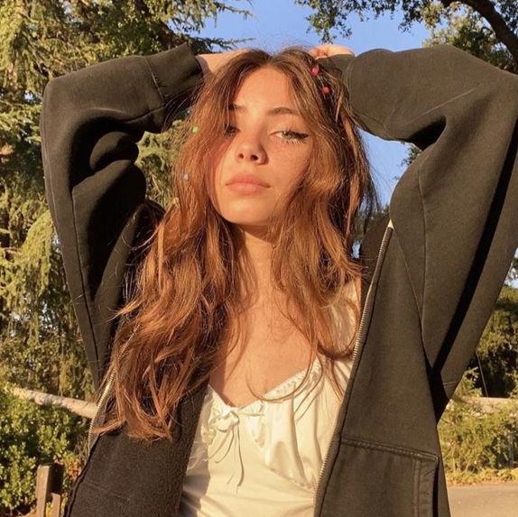 Picture of Lexi Veyga
