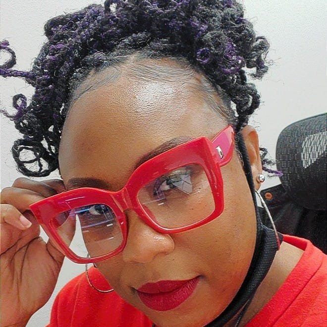 Picture of Charron Richardson