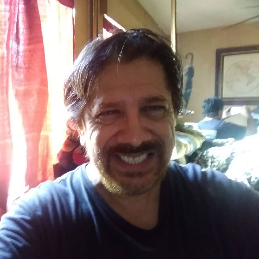 Picture of Ronnie Castaneda