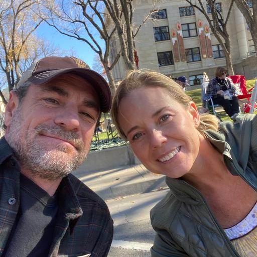 user profile icon inside a circle