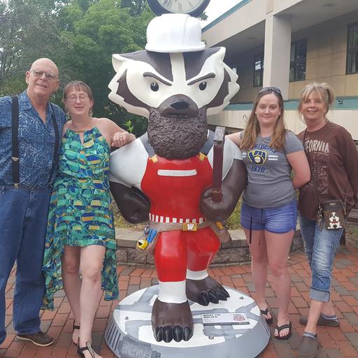 user profile icon inside a circle