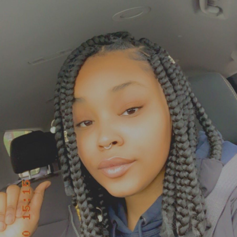 Picture of Nickole Young