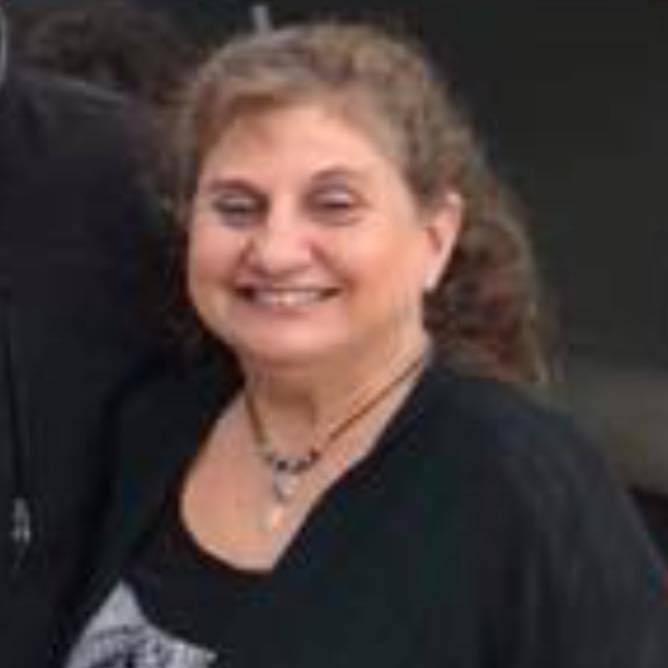 Picture of Julie Standish