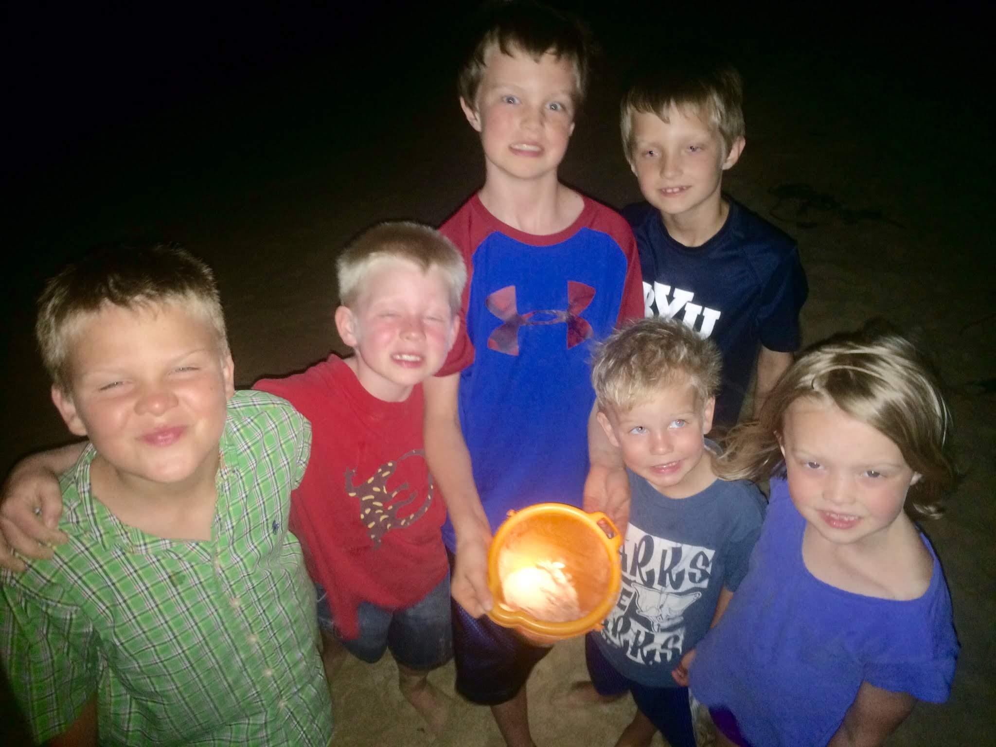 Catching crabs at Hukilau Bea…