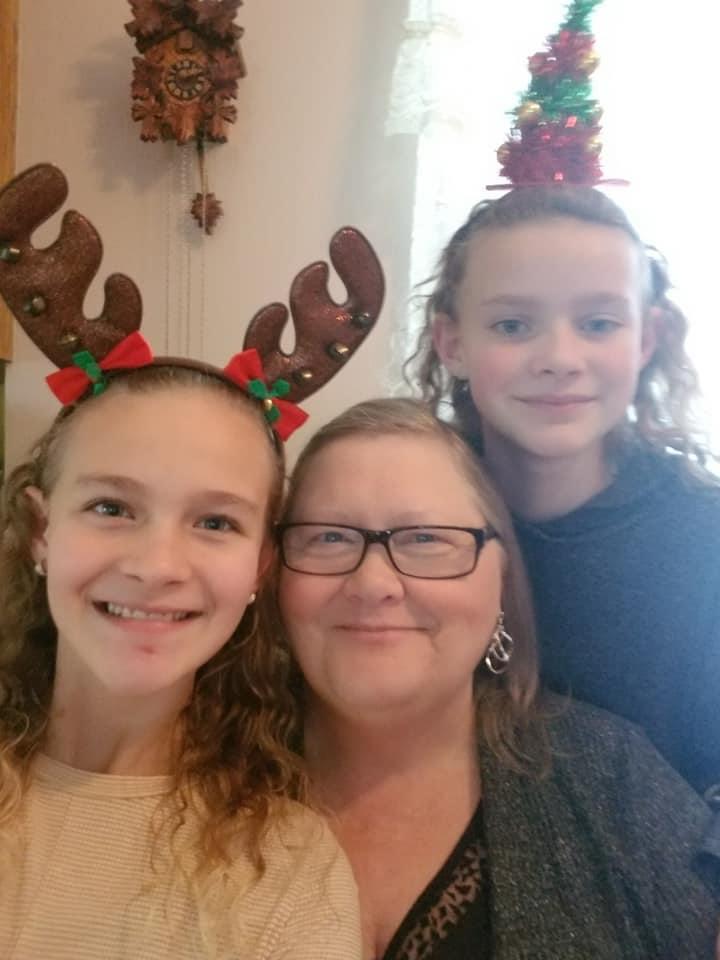 Xmas 2019; Mary, Emma and Ell…