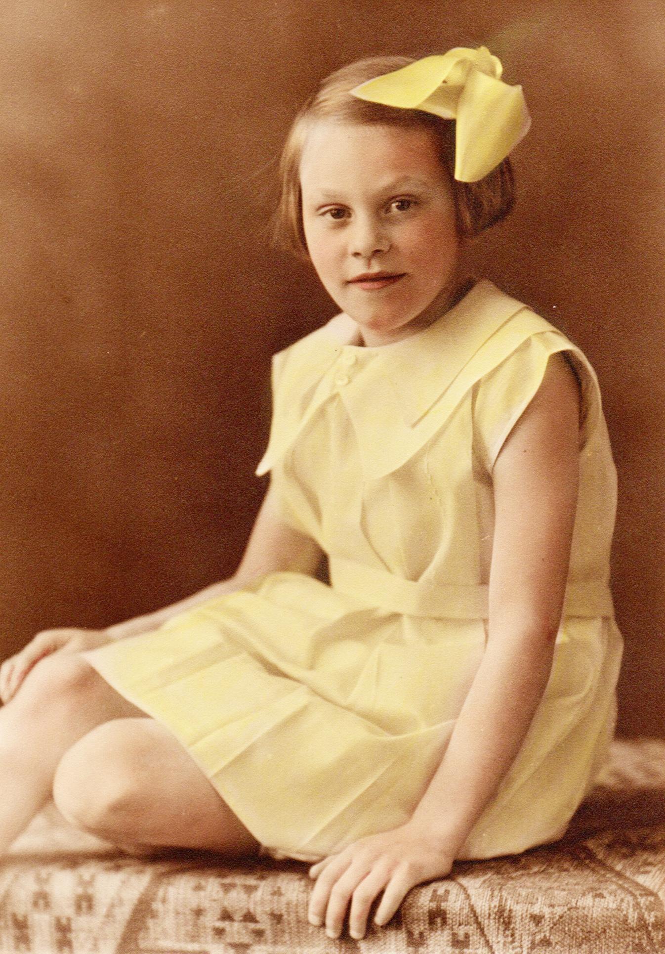 Younger Doris