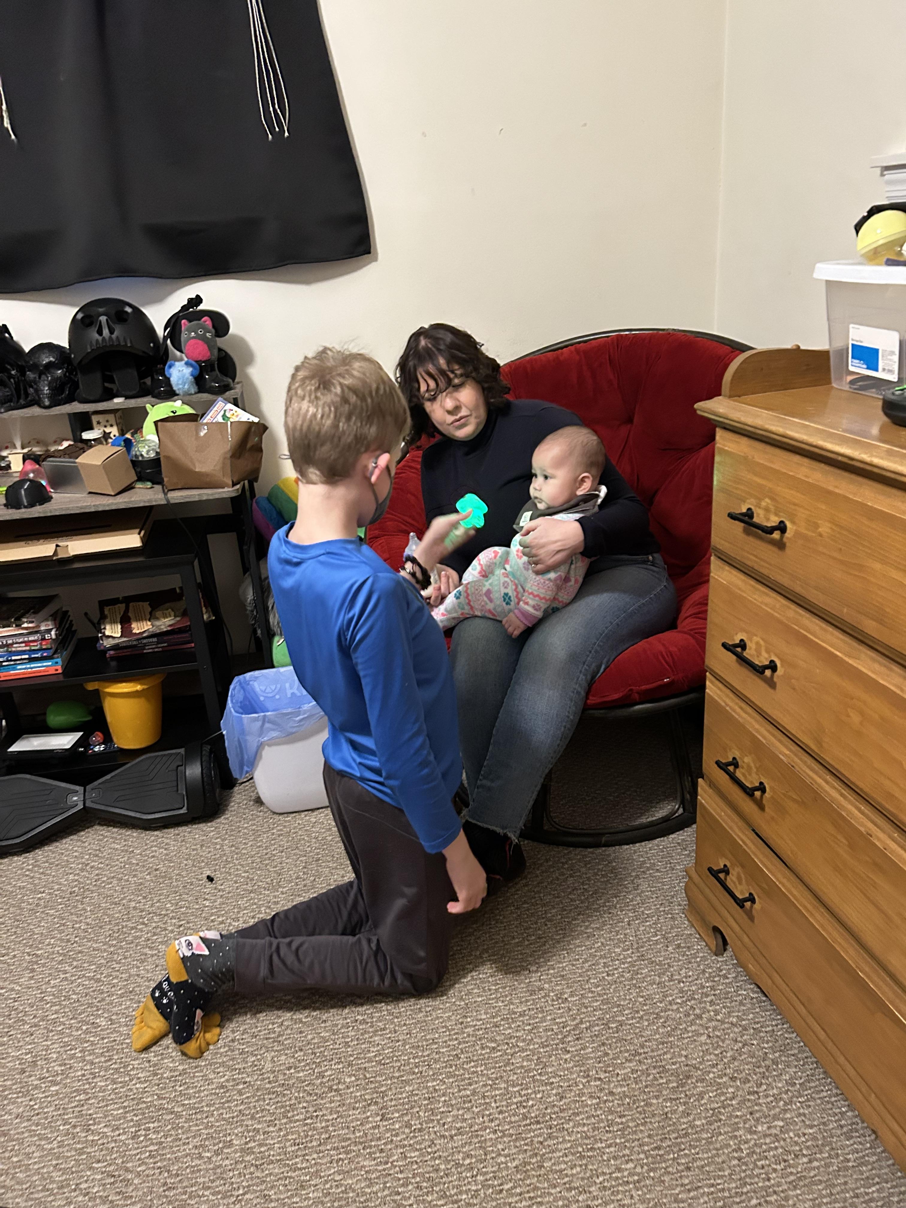 Simon playing with Hazel in h…