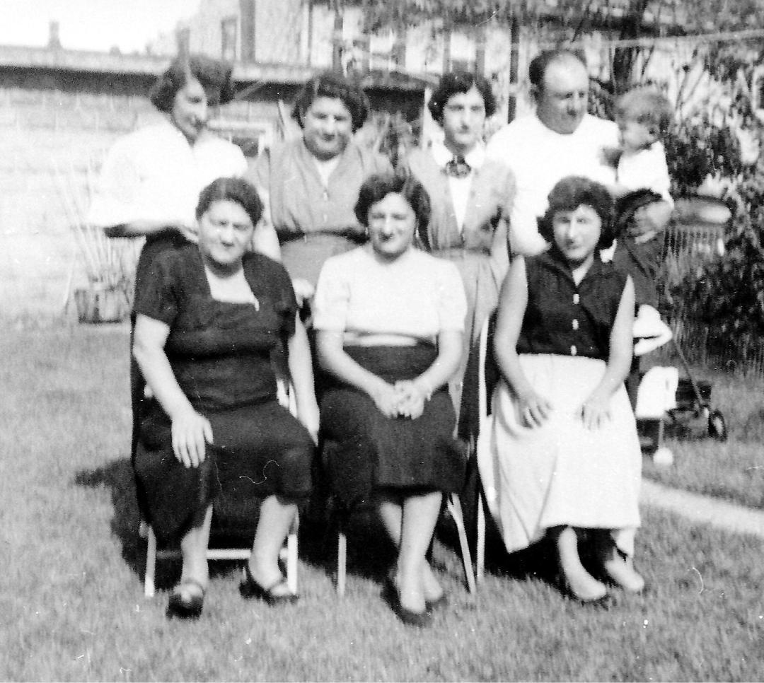 Nonna and Nonno and daughters…