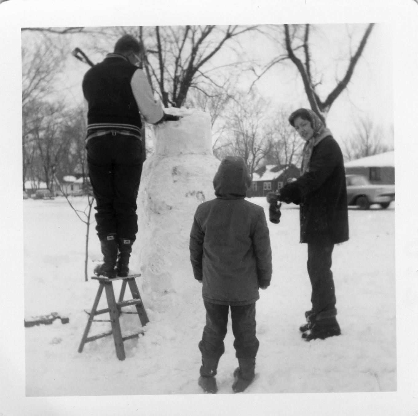 Mike, Tom & Jean building…