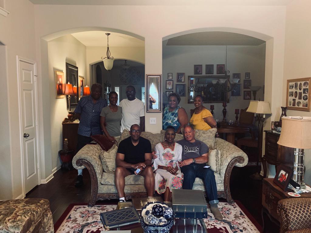 Family in from Chi-Town
