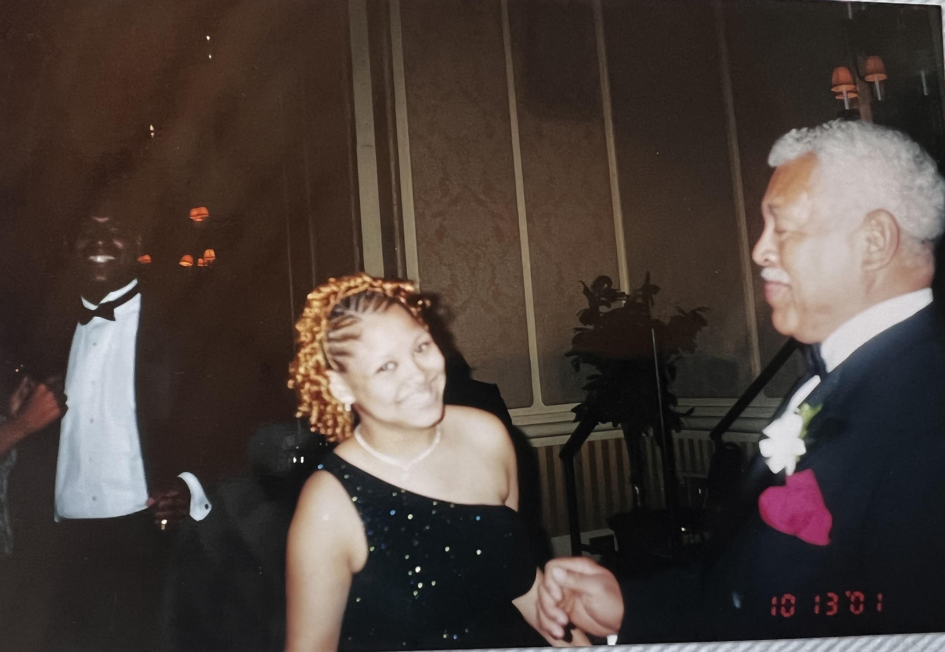 Daddy and Sade dancing up a s…