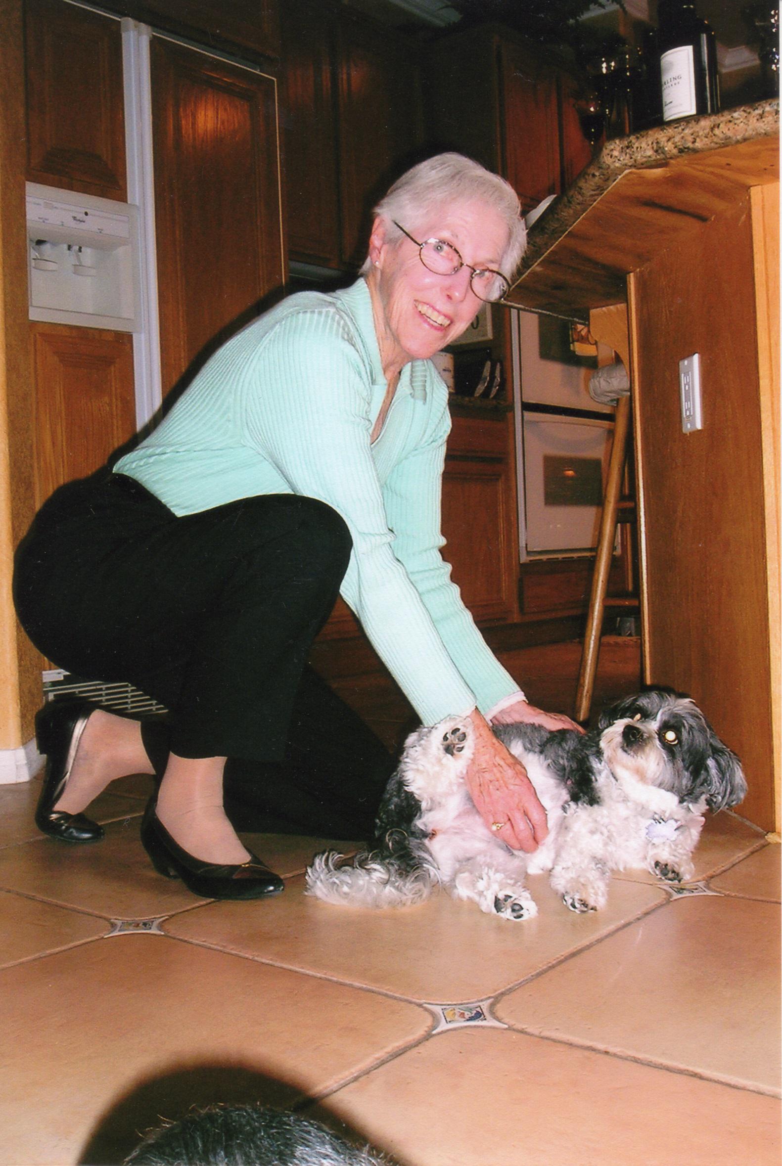 Nancy’s secret: she loved dog…