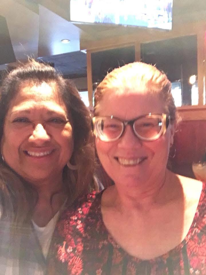 Her farewell dinner  leaving …