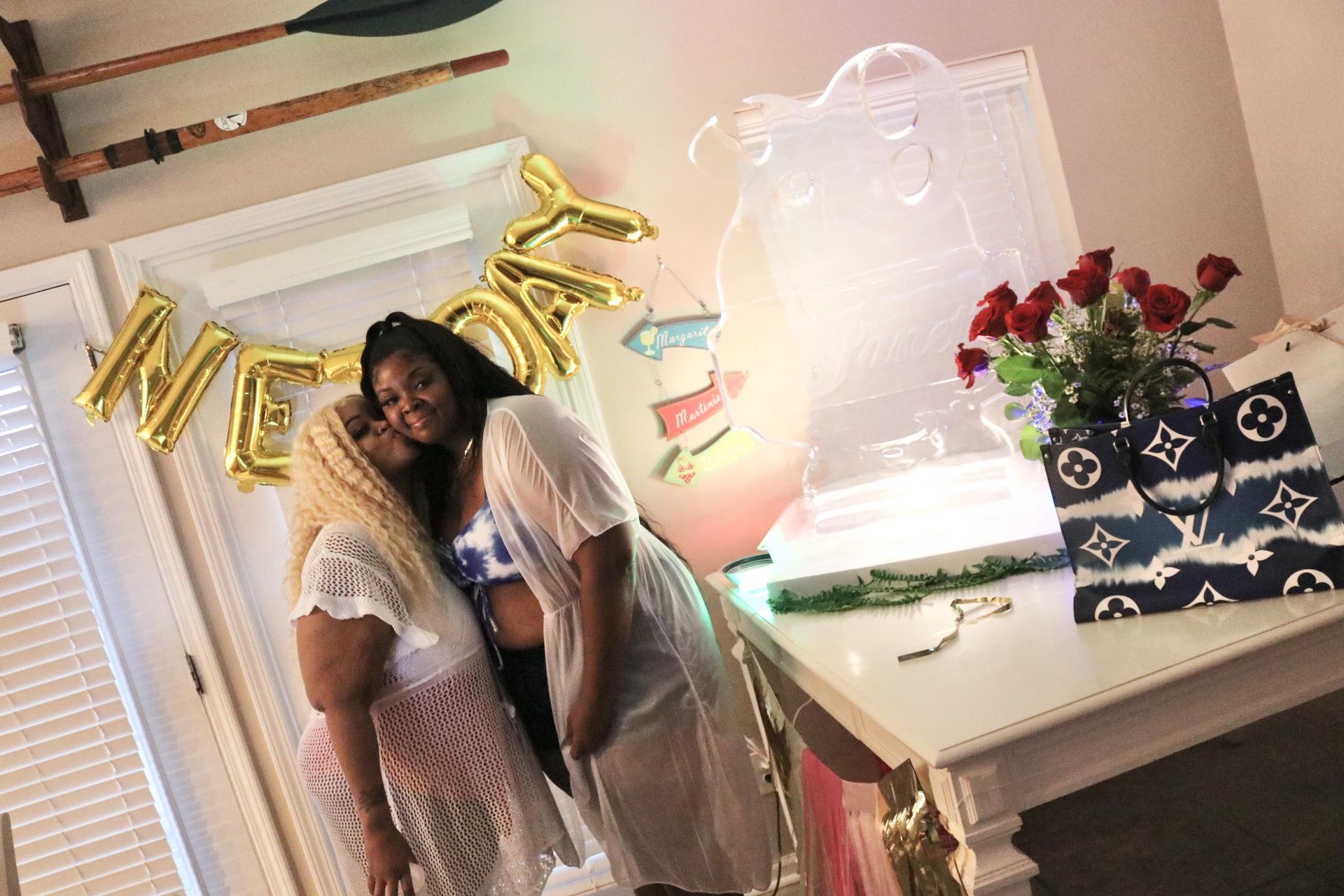 Tender Kisses