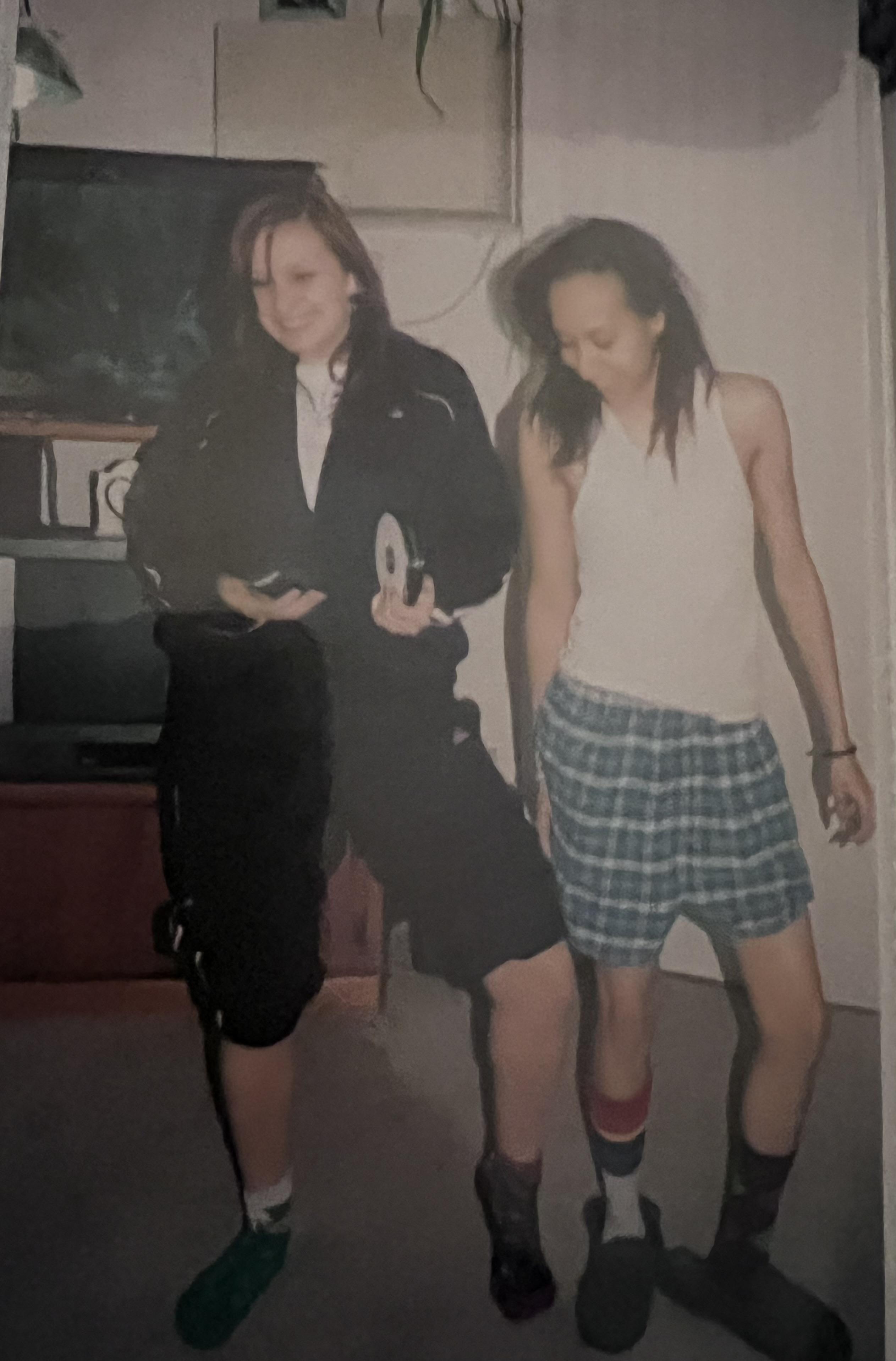 Roommates at Cedar Place Apar…