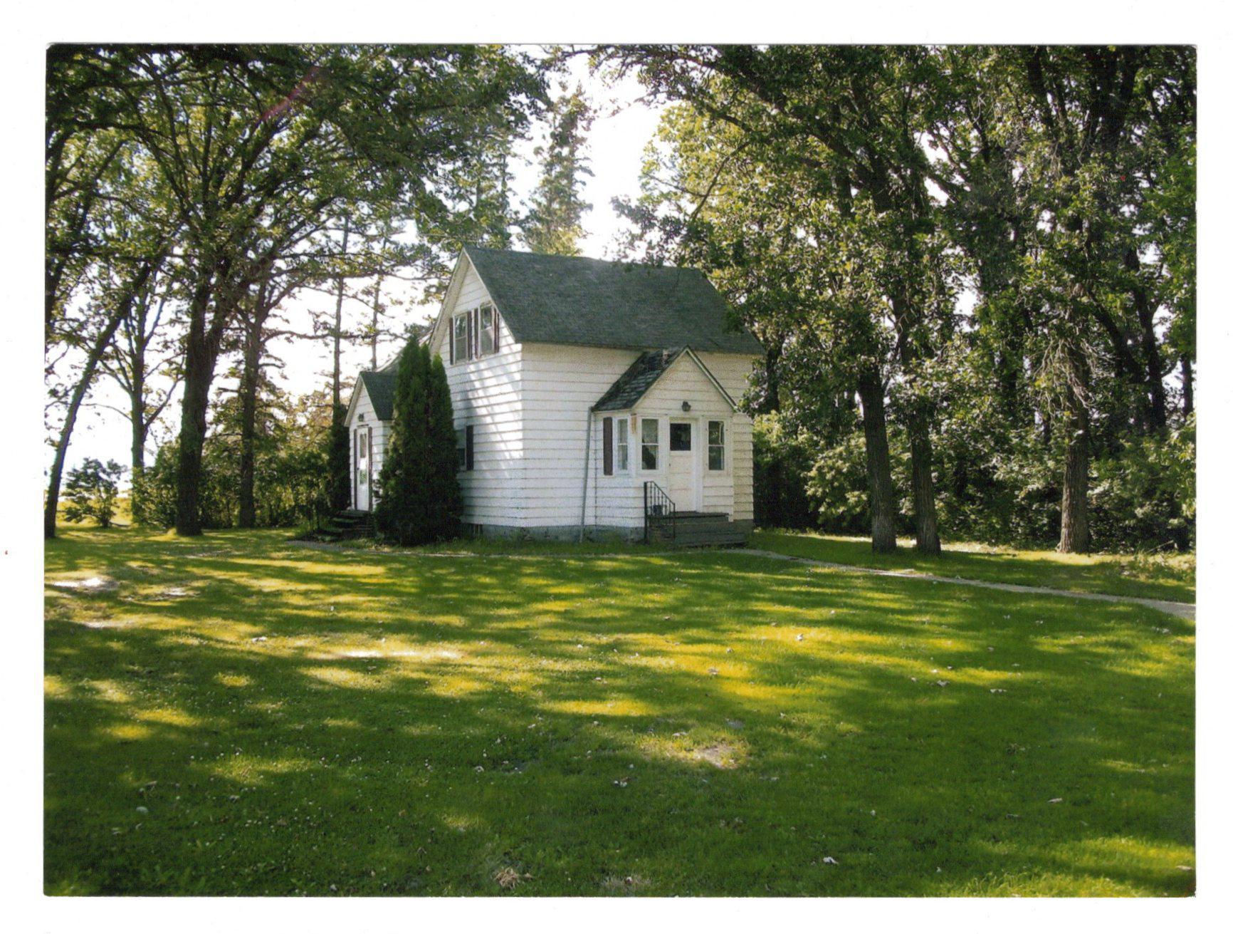 Farmhouse in Warren, Minn. wh…
