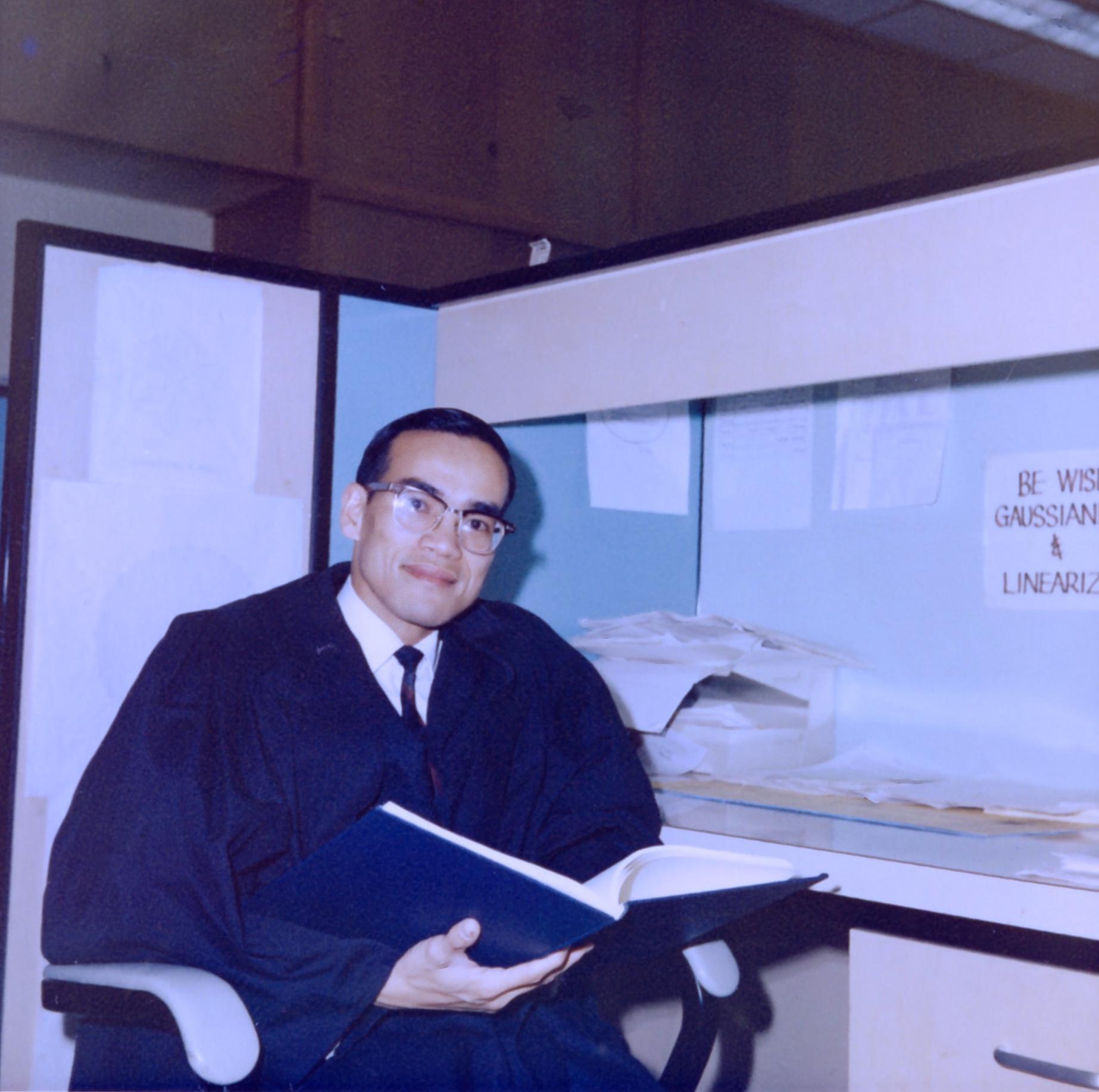 Fu-Tin with his thesis wearin…