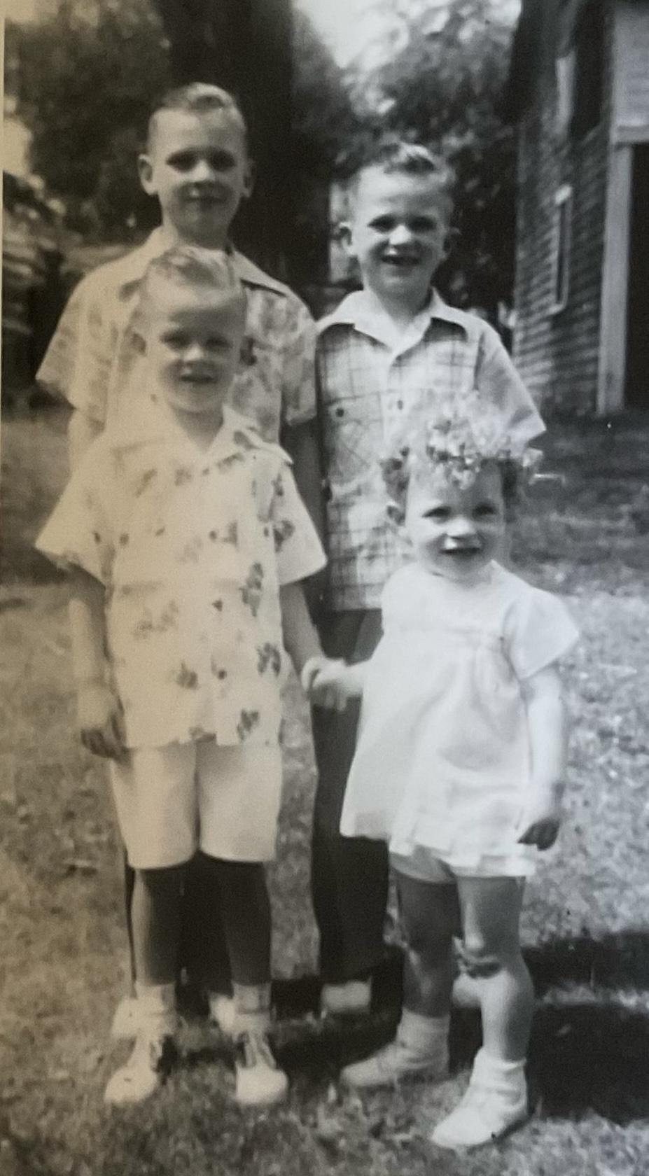 The siblings -dad, Larry, Jim…