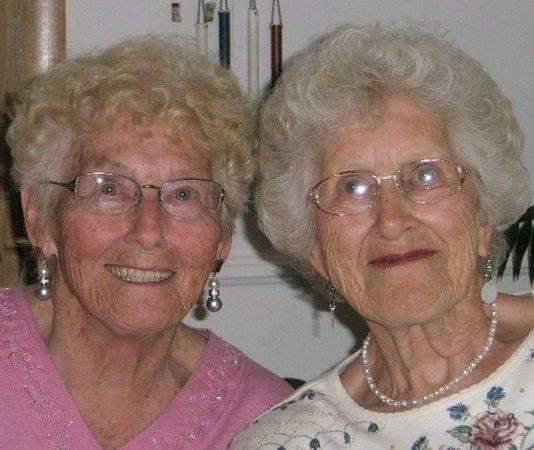 Elizabeth and her youngest Si…